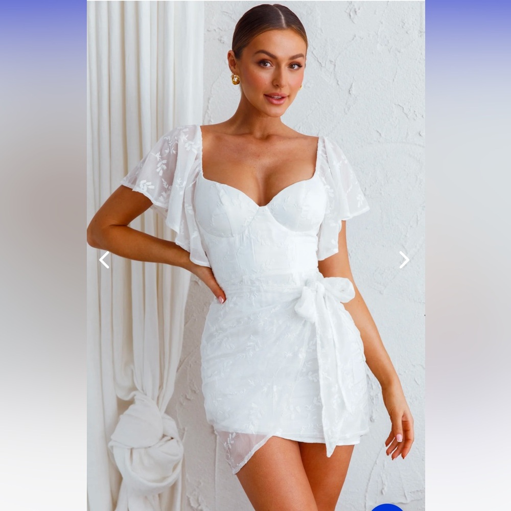 Selfie Leslie APHRODITE MOLDED BUST ANGEL SLEEVE WRAP DRESS EMBROIDERED WHITE